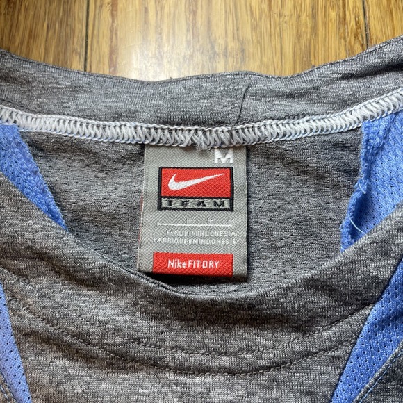 VTG Nike Team UNC North Carolina Tarheels Tank Top Mens Med Sleeveless Shirt Y2K - Picture 3 of 5